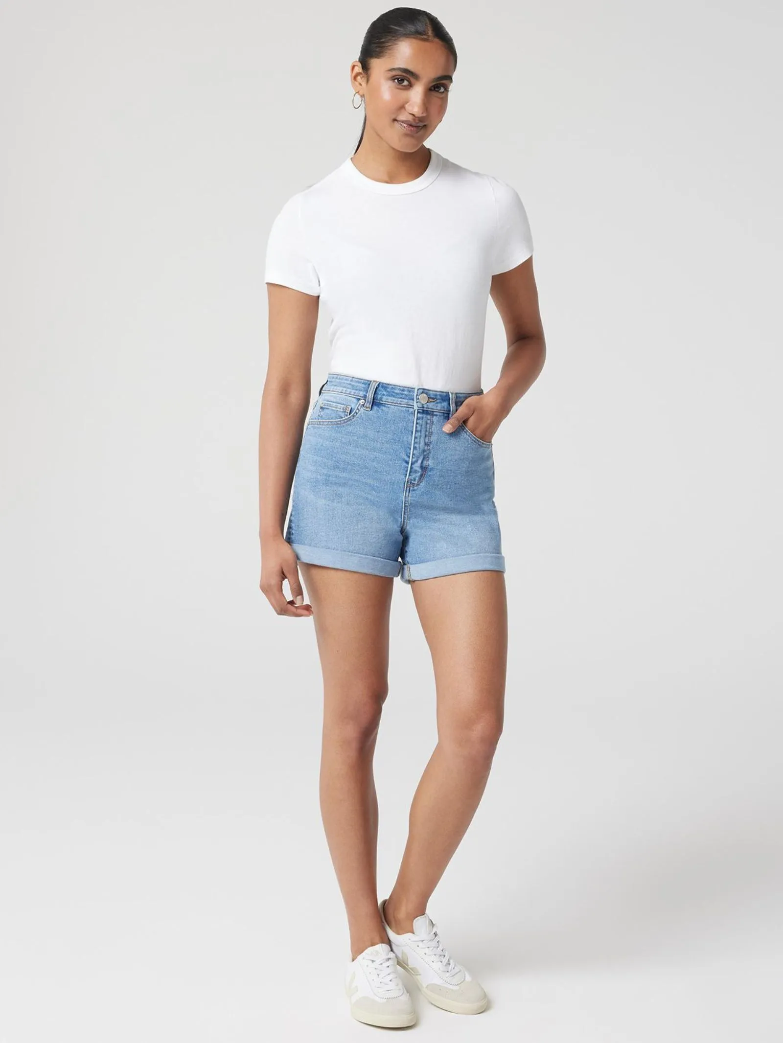 Alexa Boyfriend Short