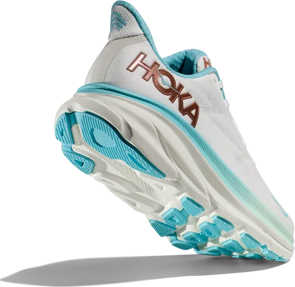 Hoka Women's Clifton 9 Frost/Rose Gold | Buy Hoka Women's Clifton 9 Frost/Rose Gold here | Outnorth