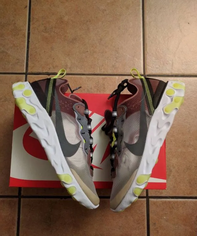 Nike react element 87 desert sand