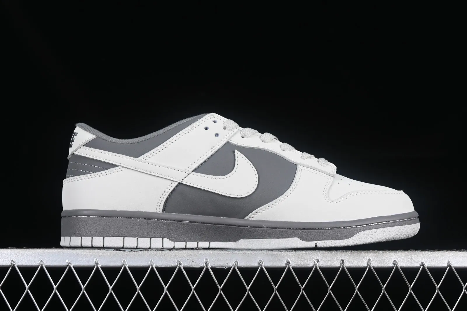 Nike SB Dunk Low Off White Dark Grey DD1391-666