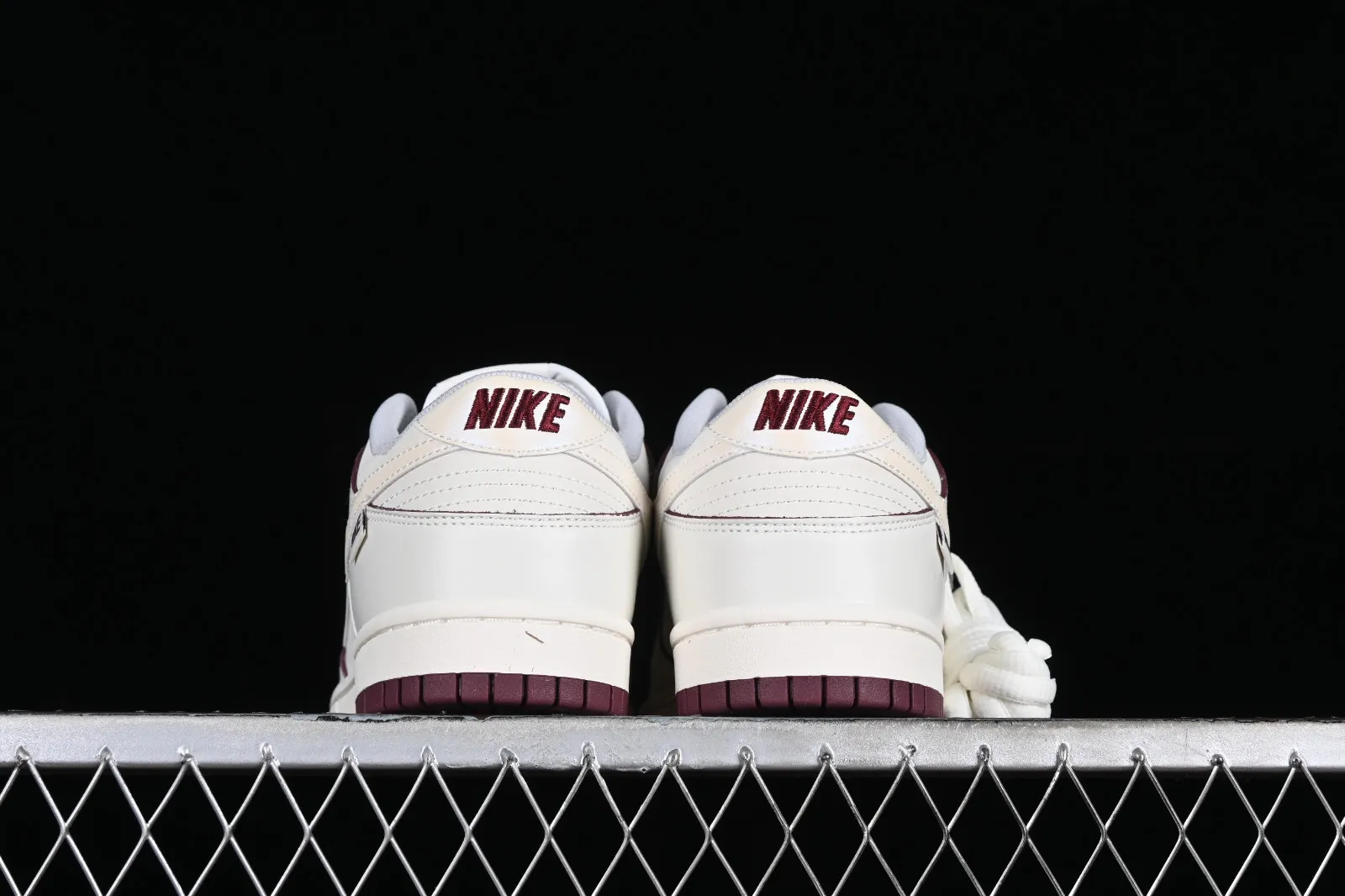 Nike SB Dunk Low Off White Dark Red KK0517-005