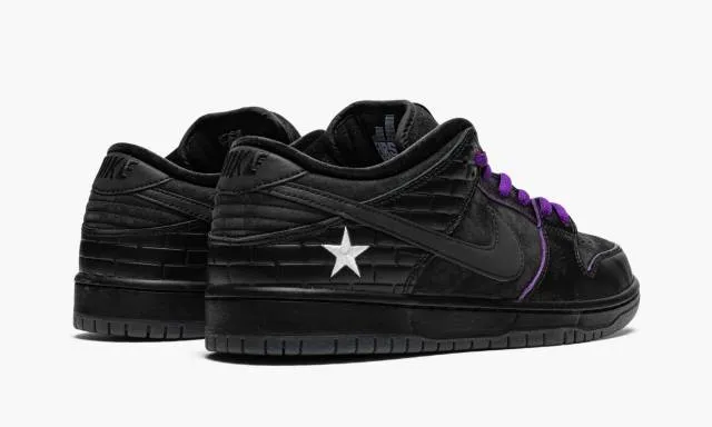 Nike SB Dunk Low "Familia First Avenue"