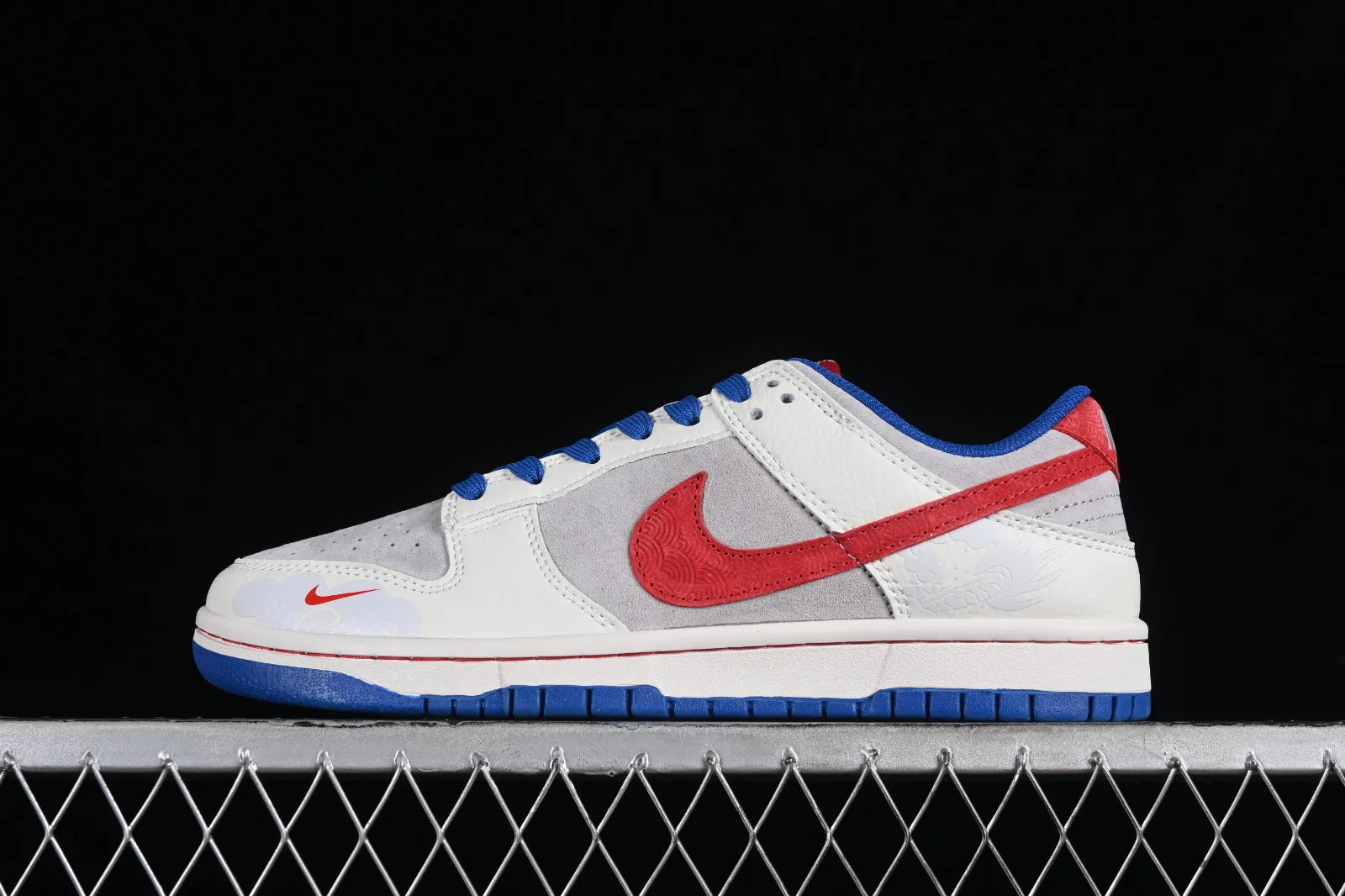 Nike SB Dunk Low Year of the Dragon Grey Blue Off White Red CR8033-504