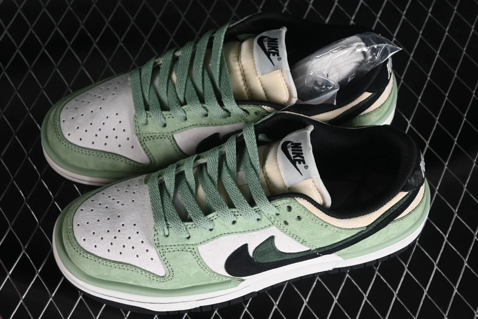 Otomo Katsuhiro x Nike SB Dunk Low Green Black Grey DZ2794-766