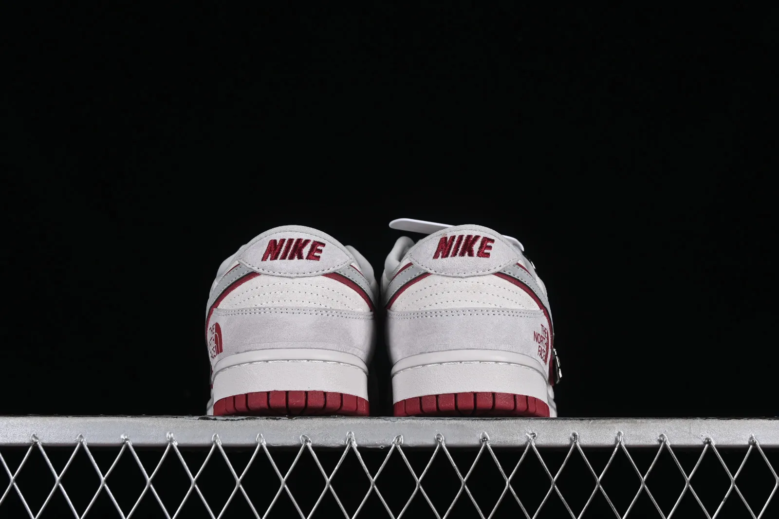 The North Face x CDG x Nike SB Dunk Low Grey Dark Red DQ1098-336