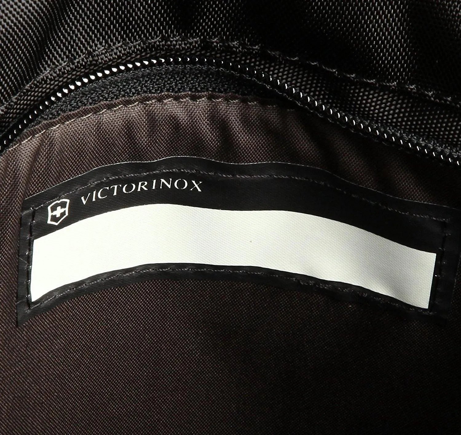 Victorinox Almont 3.0 Flapover Digital Bag  